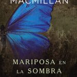 Mariposa en la sombra